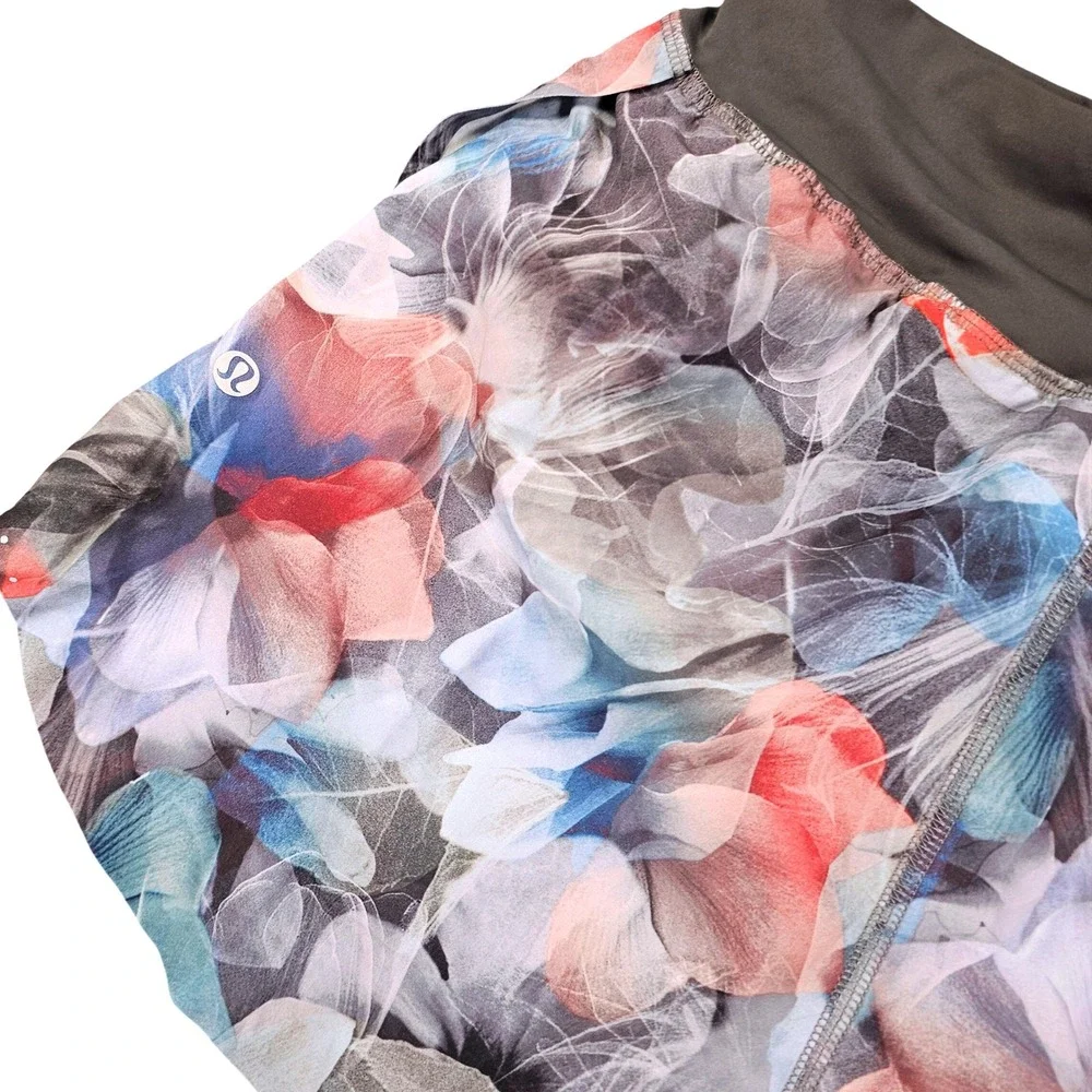 Lululemon Fast Free Reflective Shorts Size 4‎ Floral Petal Multi Color Running